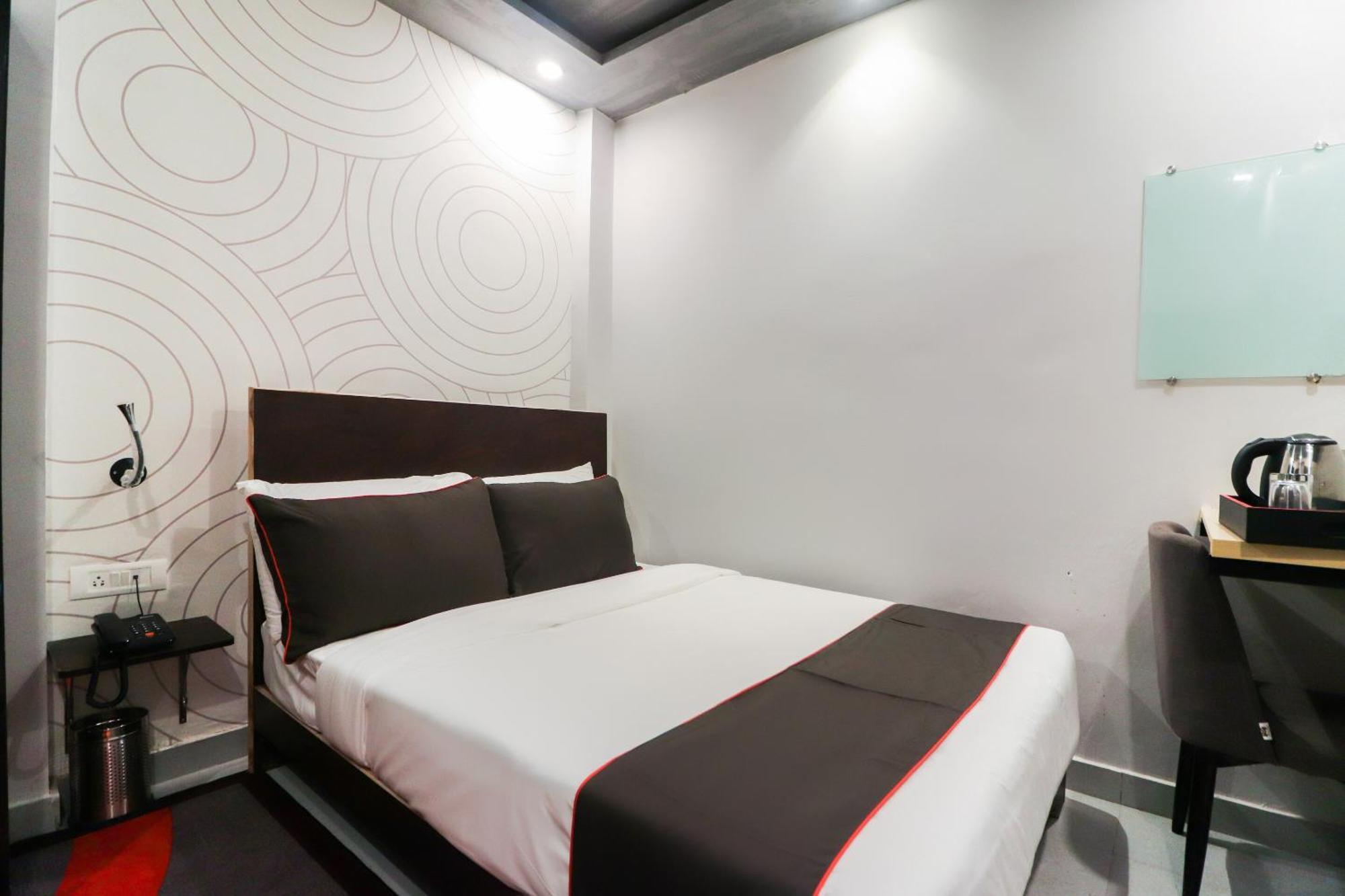 Super Collection O Sonica Gold Civil Lines Hotel Prayagraj Ngoại thất bức ảnh