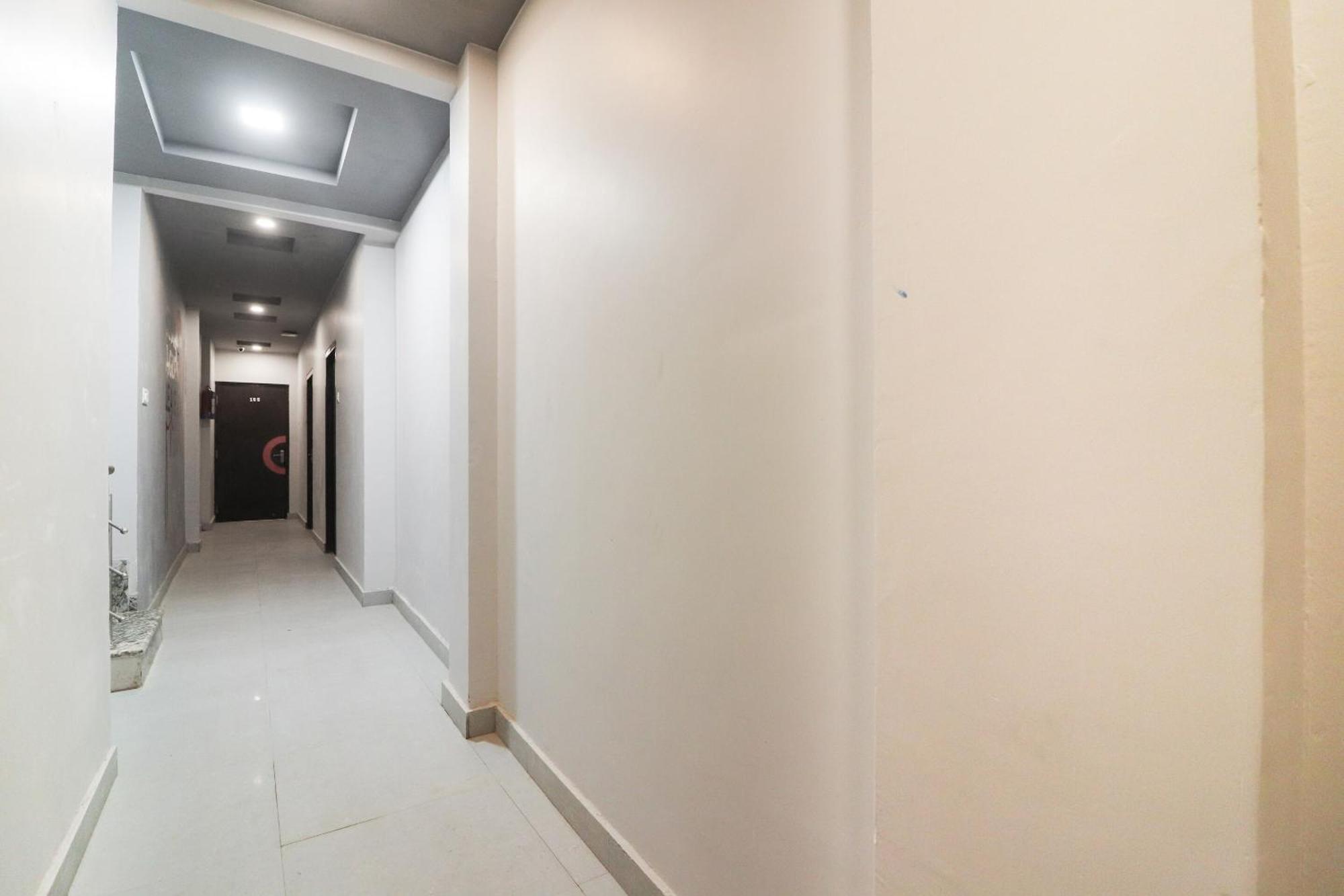 Super Collection O Sonica Gold Civil Lines Hotel Prayagraj Ngoại thất bức ảnh