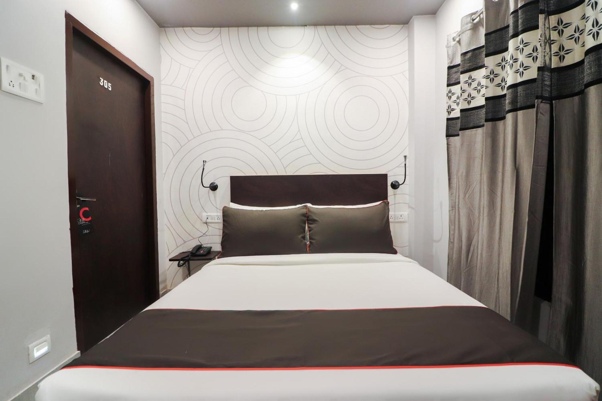 Super Collection O Sonica Gold Civil Lines Hotel Prayagraj Ngoại thất bức ảnh